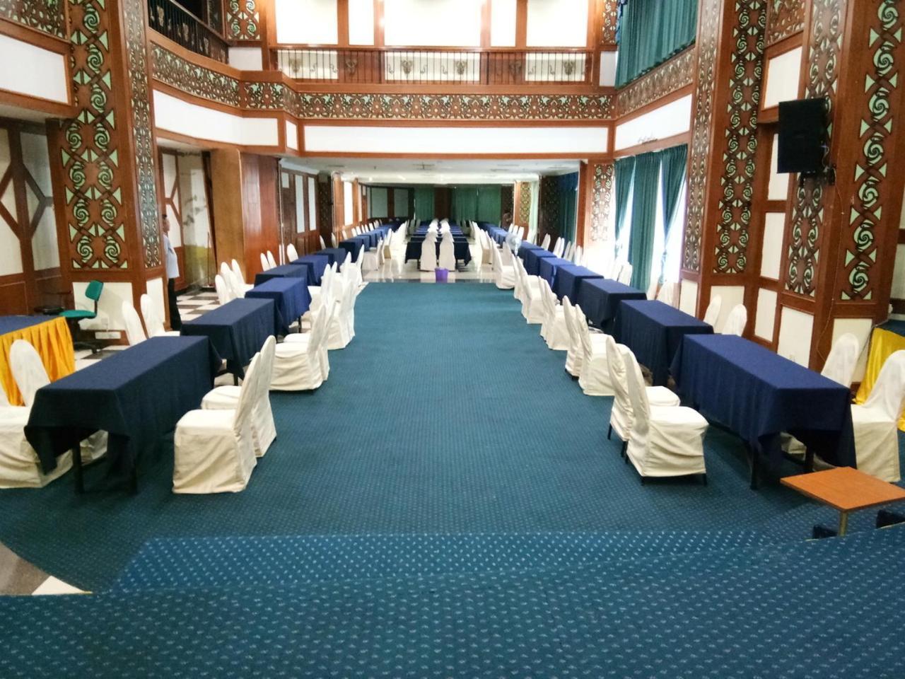 Purnama Hotel Limbang Exterior photo